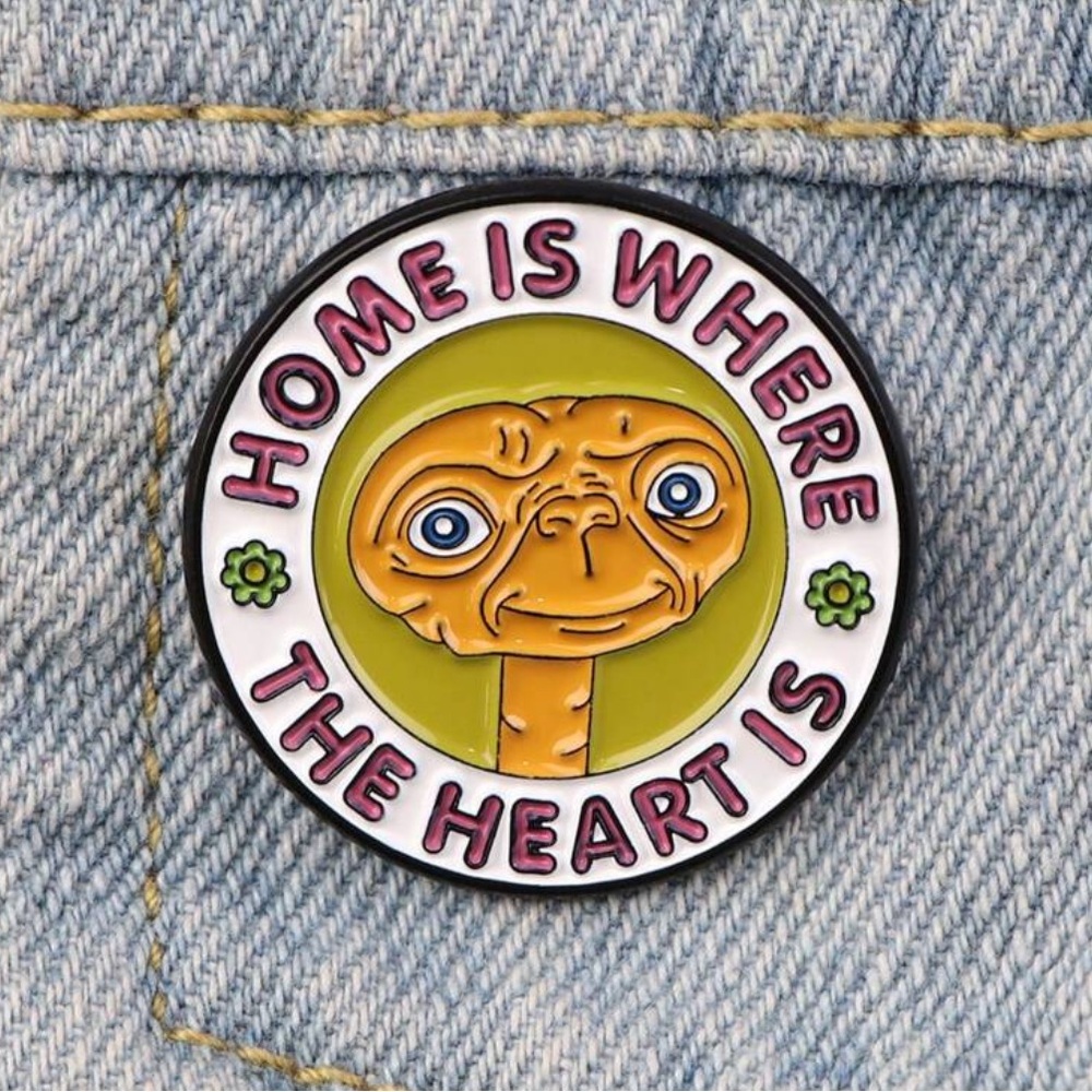 E.T. Pin - Picture 2 of 5